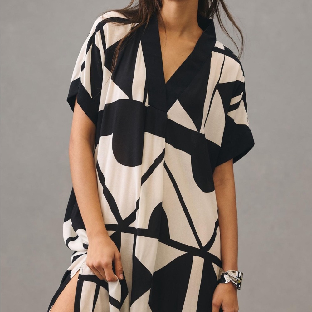 Bel Kazan black/white maxi dress